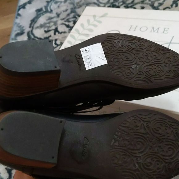 Clarks Black Ankle Boots with Layered Leather Design - Picture 6 of 11